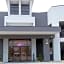 House Hotel