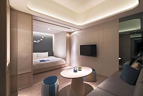 Hollywood Suite Double Bed Room