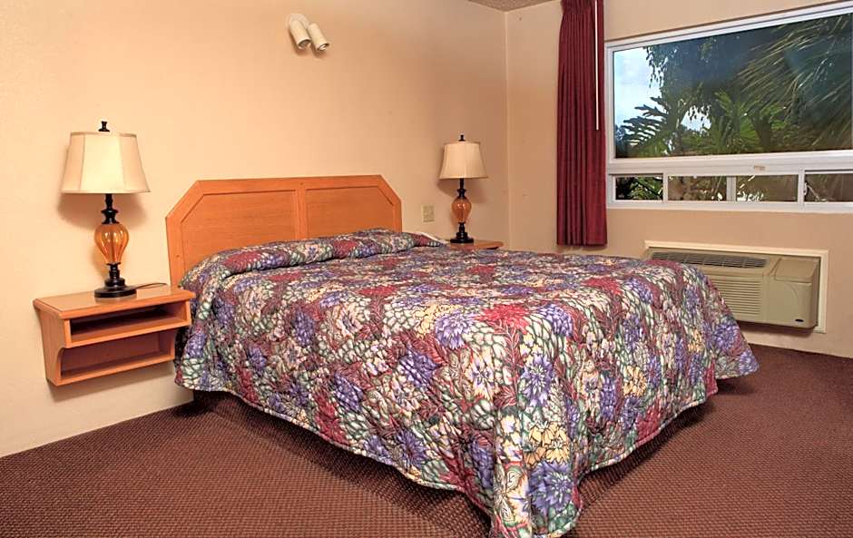 La Villa De San Quintin