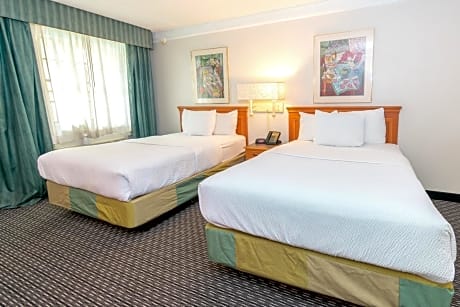 2 Double Beds, Efficiency Room, Non-Smoking