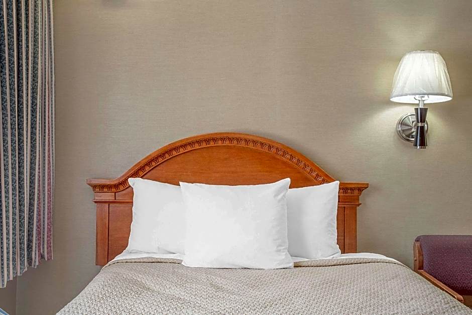 Days Inn by Wyndham Elko