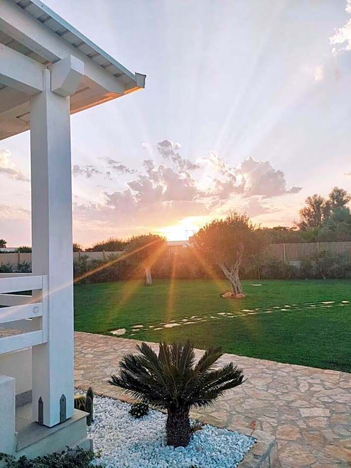 Photo 1 of 15 of Villa al mare