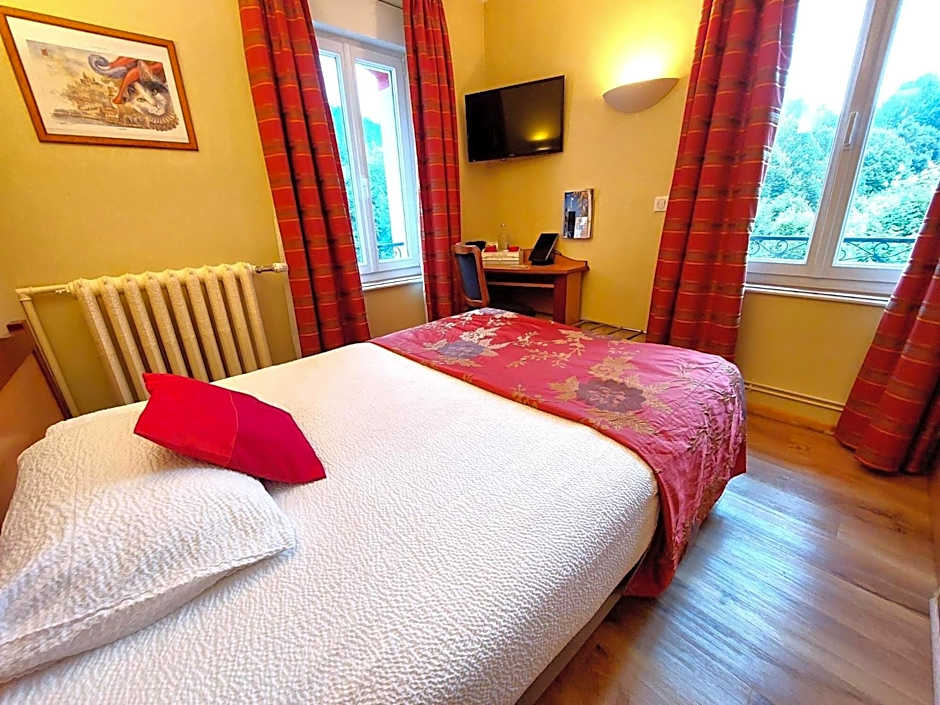 Logis Hotel des Lacs
