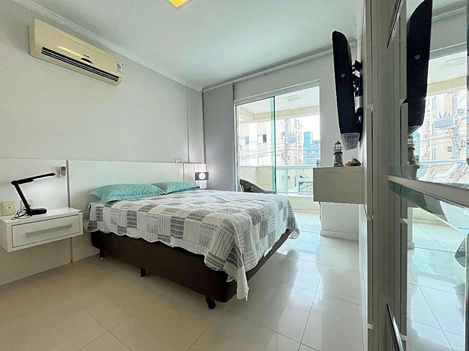 B931 Apto 3 quartos p/ 7 pessoas em Bombinhas SC