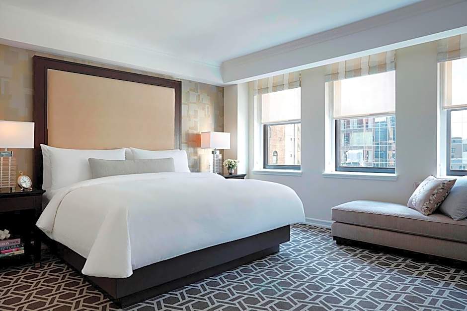 JW Marriott Essex House New York