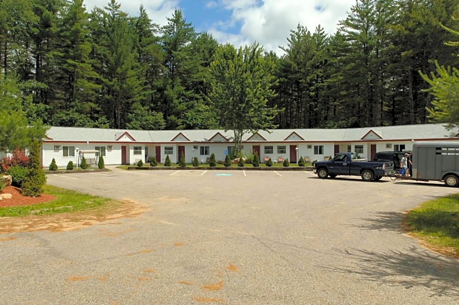 Saco River Motor Lodge & Suites