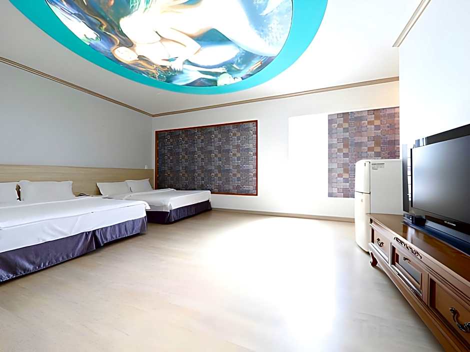 Apple Hotel