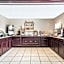 Hawthorn Suites by Wyndham Dayton North