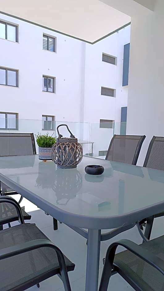 Larvella Estia Luxury Suites