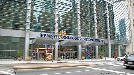 New Season Royals, Airport West