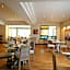 Bidwood Suite Hotel, Opposite Sarit Centre