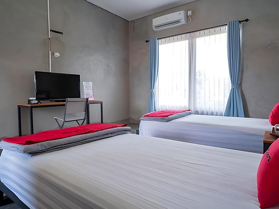 RedDoorz Syariah near Lombok Epicentrum Mall