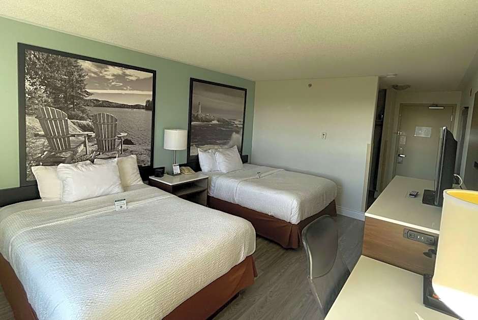 Super 8 by Wyndham Peterborough