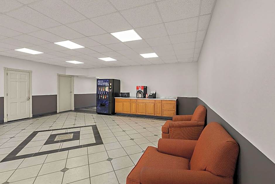 Rodeway Inn Commerce