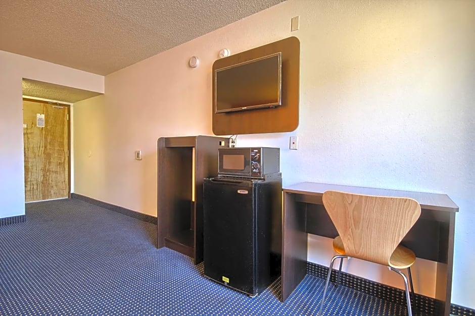Motel 6 Merced, CA