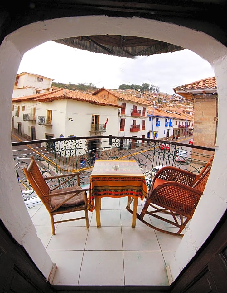 The Grasshopper Hostal Plaza De Armas