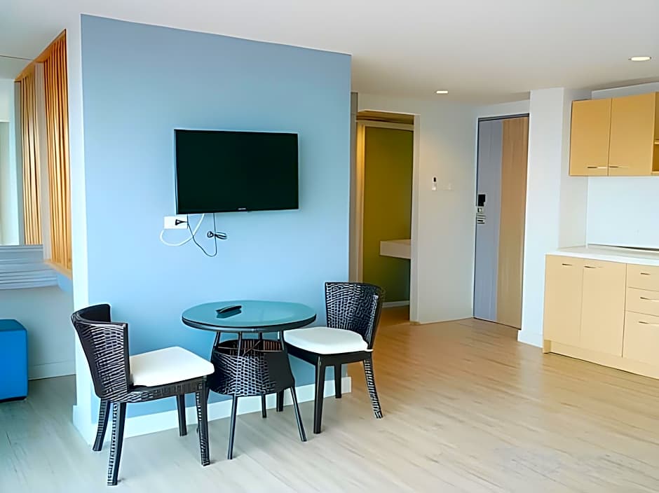 Nantra Pattaya Baan Ampoe Beach