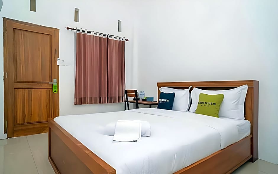 Urbanview Hotel Sky Batu Malang by RedDoorz