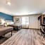 WoodSpring Suites Linden