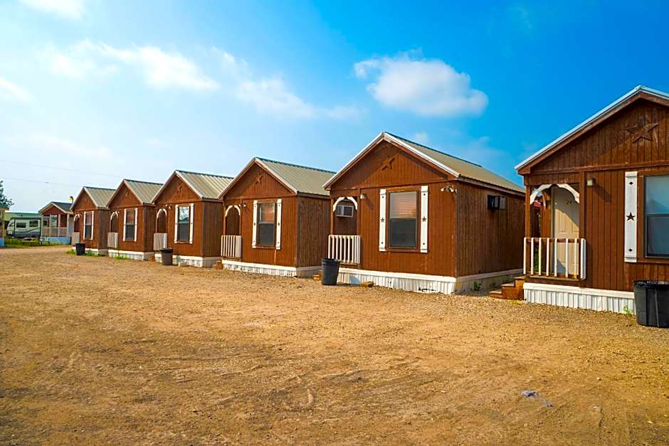 Grand Eagle Ford Lodge & RV Park