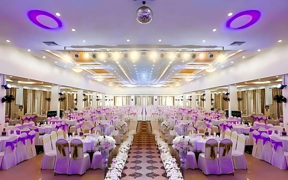 Royal Quang Binh Hotel