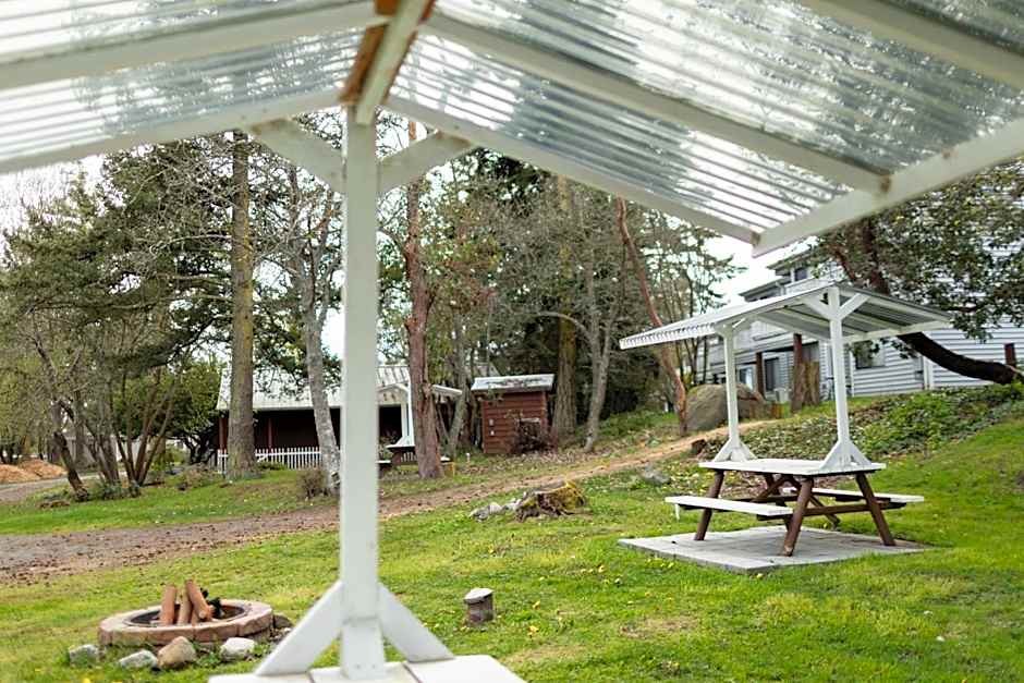 Friday Harbor Suites