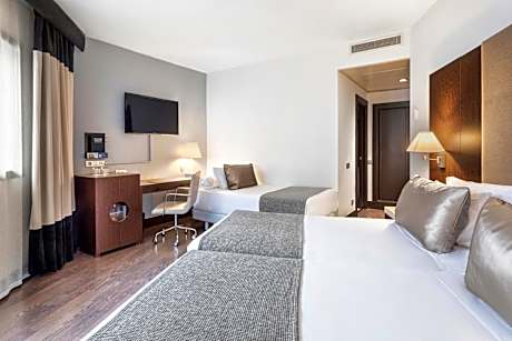 Triple Room (3 Adults)