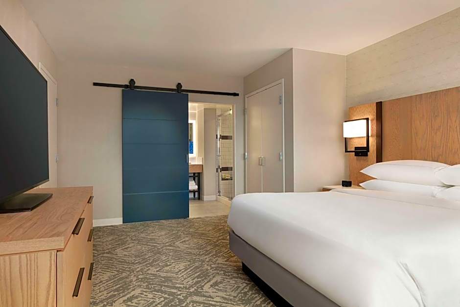 DoubleTree by Hilton Canton Downtown, OH