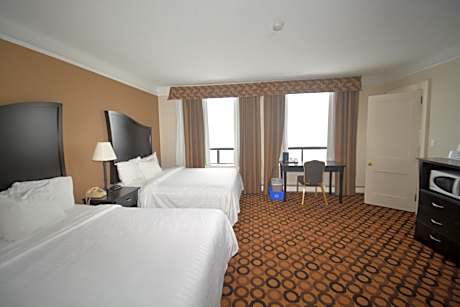 Double Room with Two Double Beds - Lake View