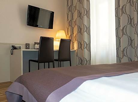 Premium Single Room