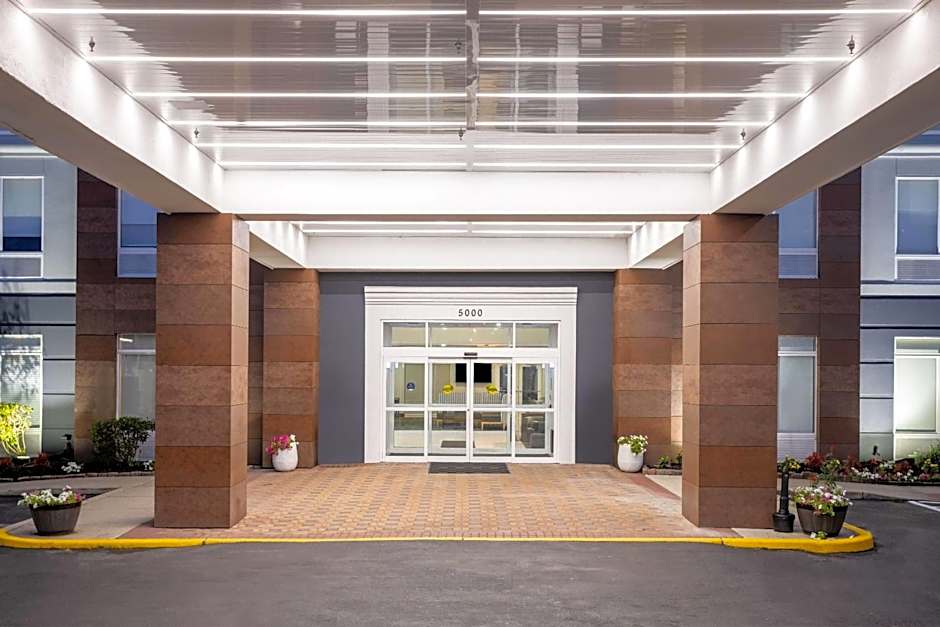 La Quinta Inn & Suites by Wyndham Mt. Laurel - Philadelphia