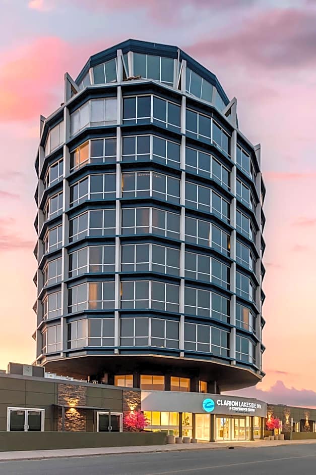 Clarion Lakeside Inn & Conference Centre