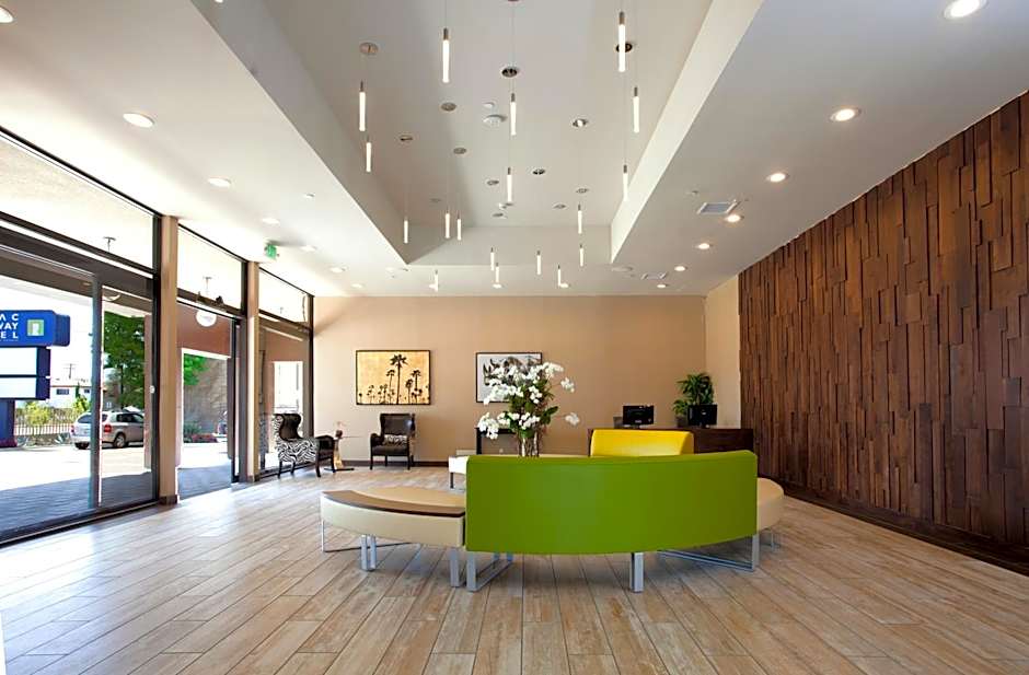 Redac Gateway Hotel Torrance