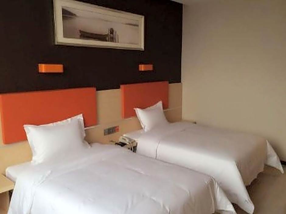 7 Days Inn Premium Tangshan Fengnan Shuanghu Jinyuan Branch