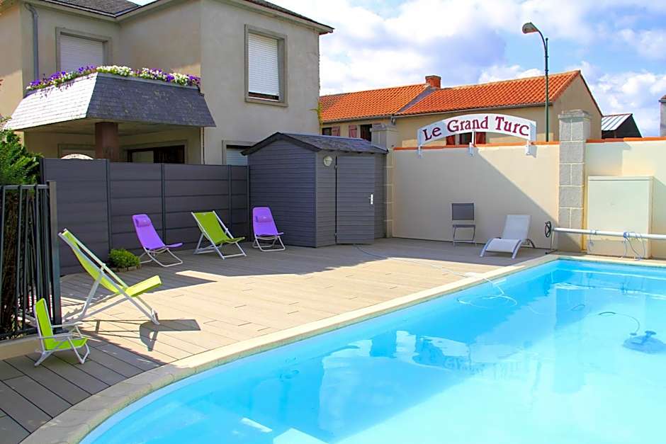 Logis Hotel Restaurant Le Grand Turc