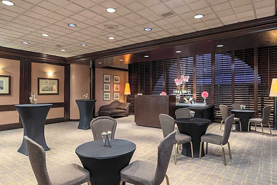 Metropolitan Hotel Vancouver by Marriott