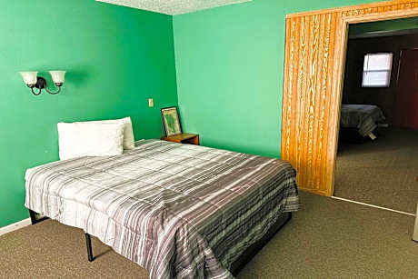 Double Queen Room