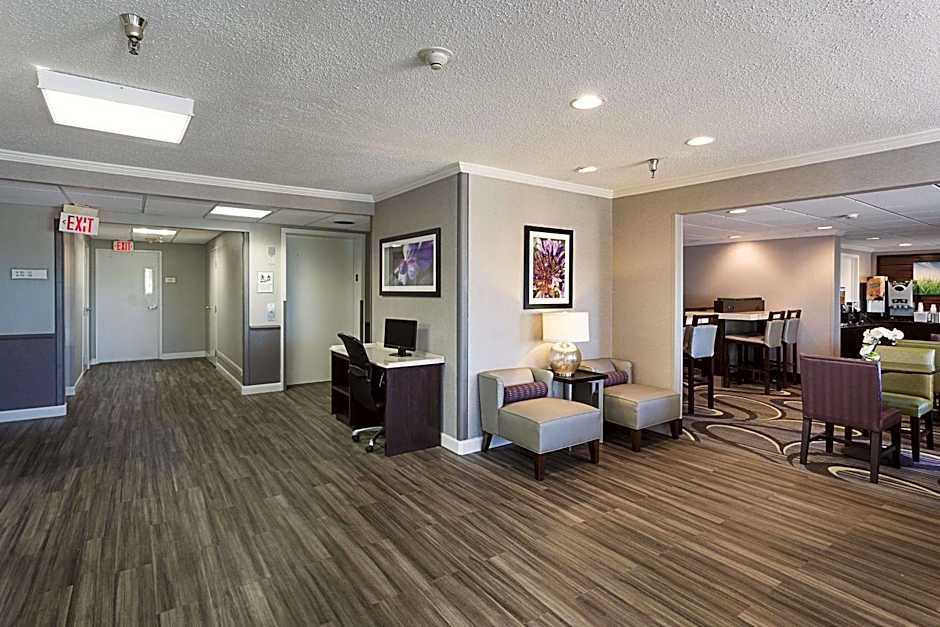 La Quinta Inn & Suites by Wyndham Baton Rouge Siegen Lane