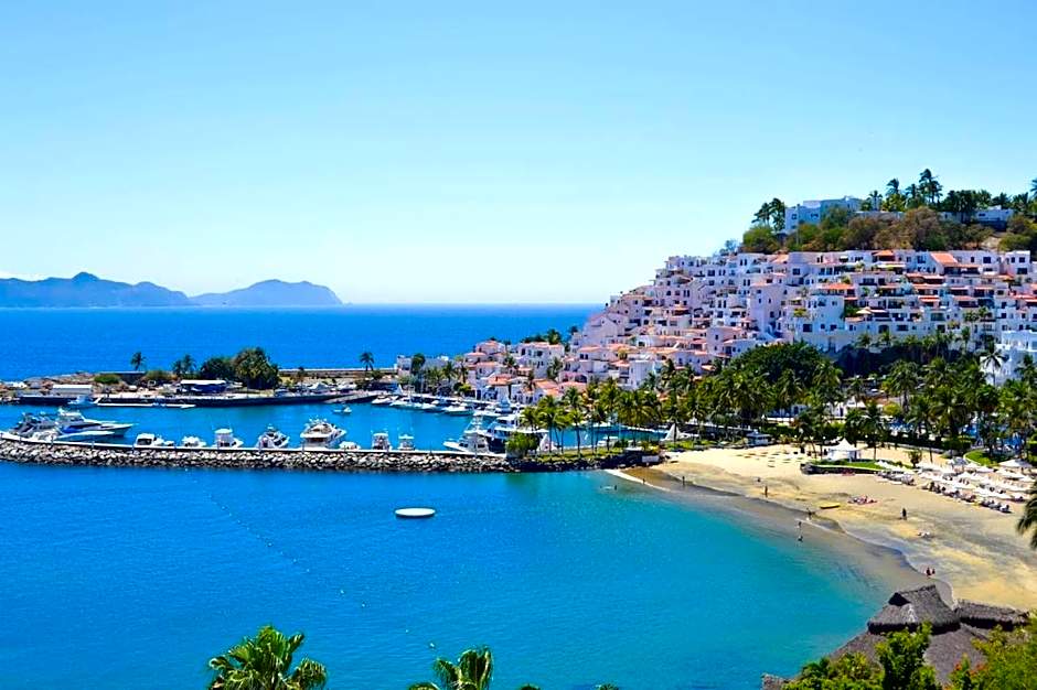 Hermoso condominio en Bahía Manzanillo