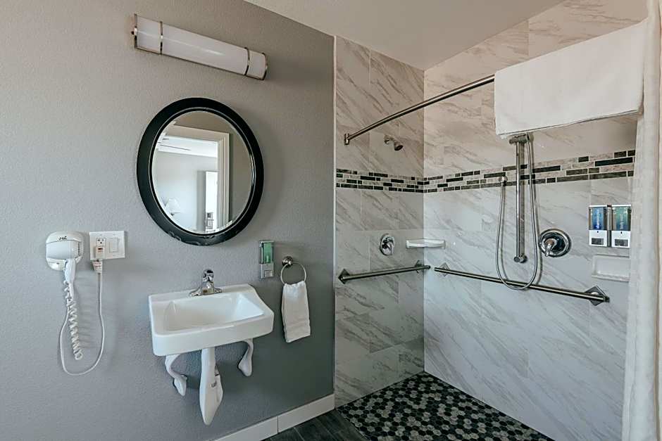 Sea Air Inn & Suites - Downtown Morro Bay