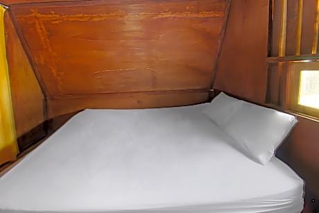 SPOT ON Room without Air Conditioning