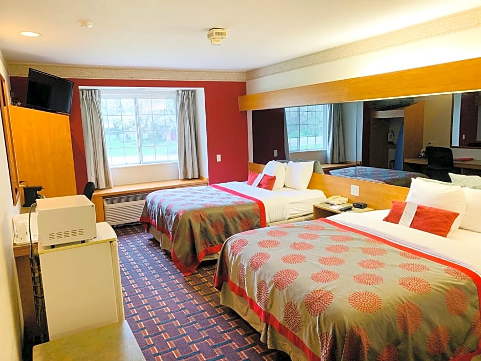 Ramada Limited and Suites Bloomington