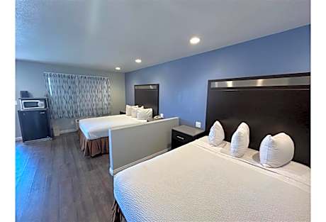 2 Queen Beds | Non-Smoking