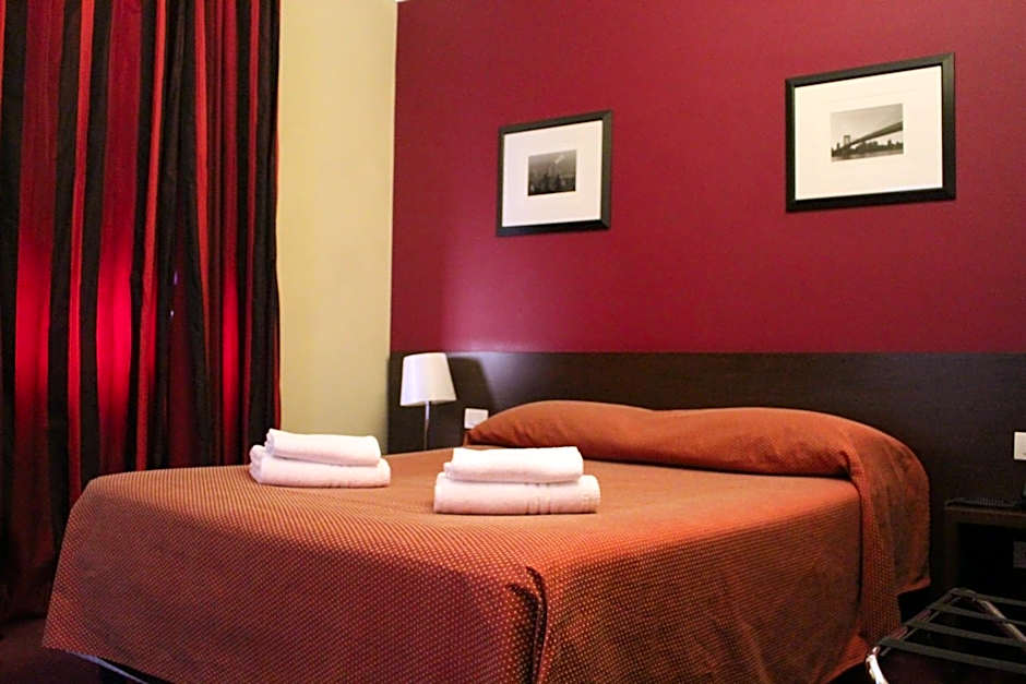 Club Hotel