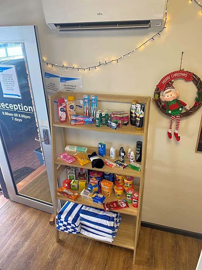 Kennedy Drive Boutique Motel - Close To City Centre & Airport