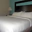 Holiday Inn Express Hotel Kansas City - Bonner Springs