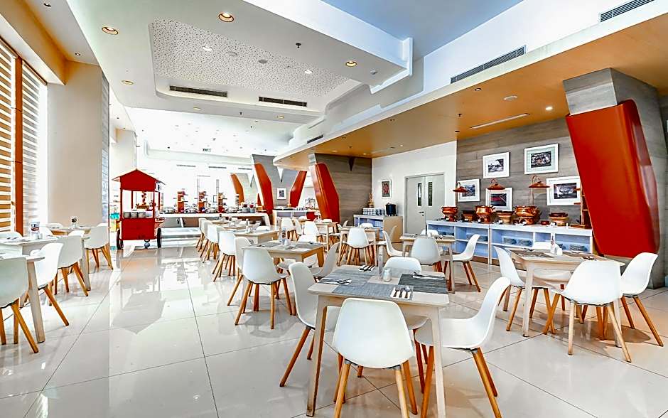 HARRIS Hotel & Conventions Bekasi