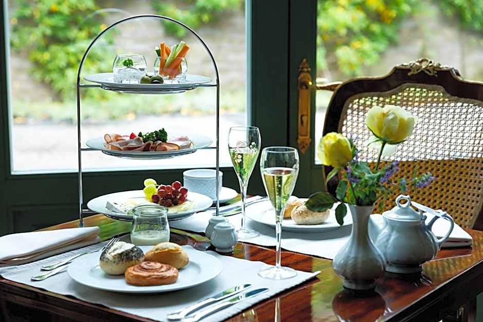 Schloss Lieser, Autograph Collection