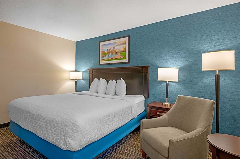 Best Western Plus Indianapolis North at Pyramids