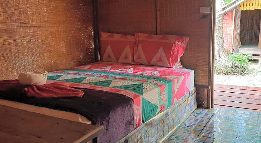 Chill Chill Long Beach Hostel